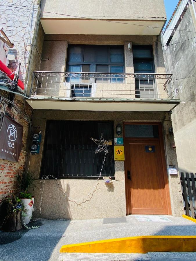 Good Garden Female Hostel Tainan Buitenkant foto