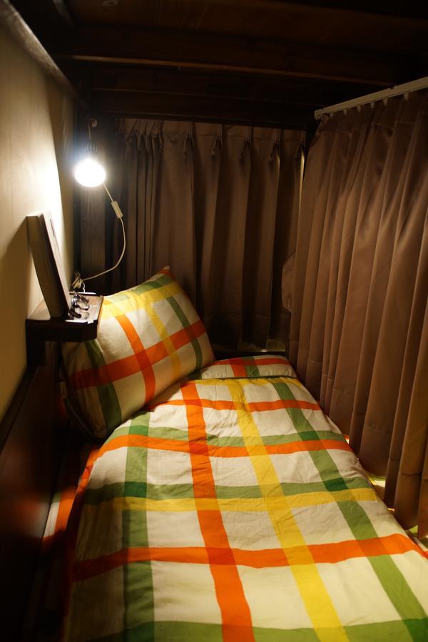 Good Garden Female Hostel Tainan Buitenkant foto