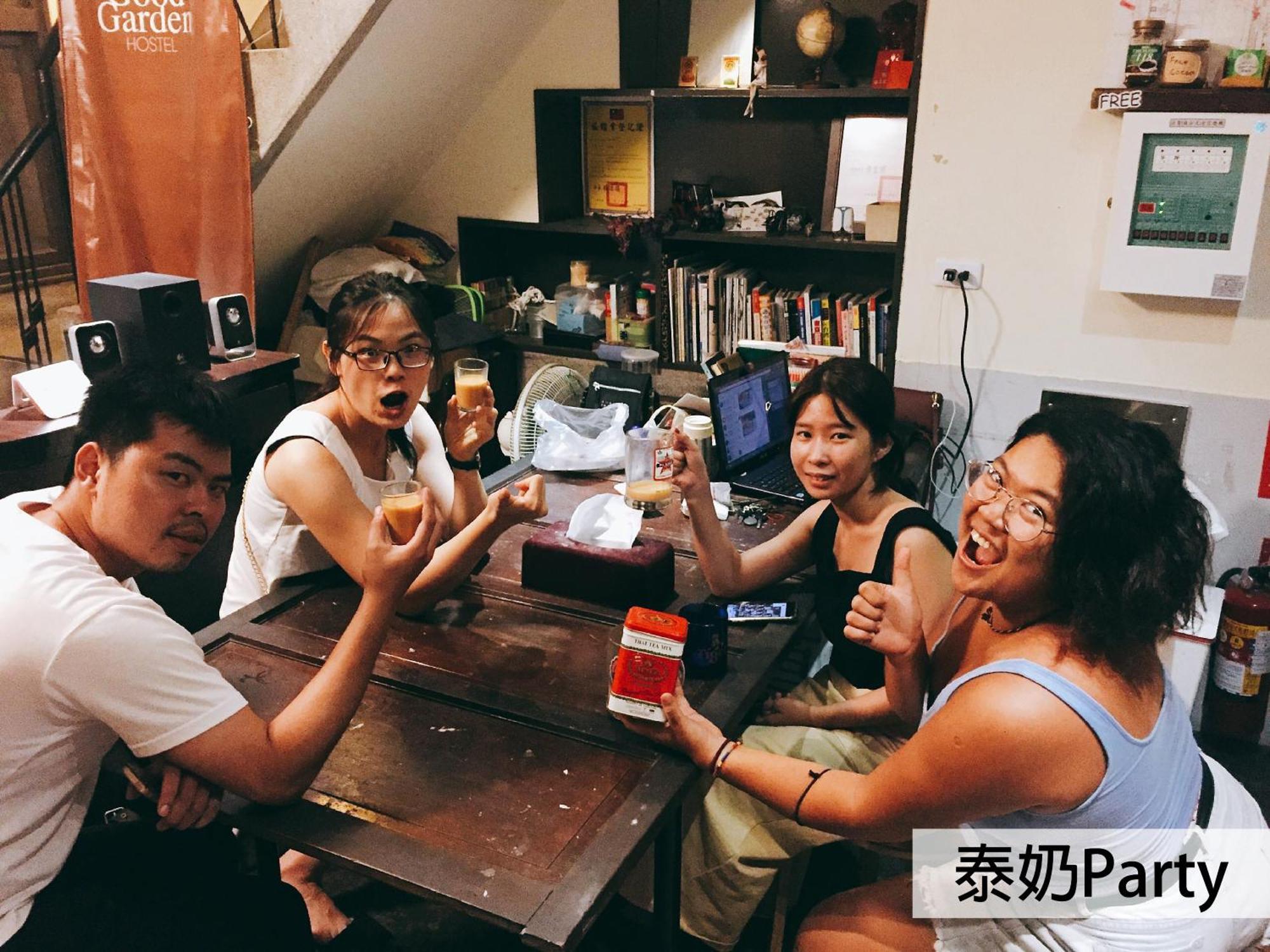 Good Garden Female Hostel Tainan Buitenkant foto
